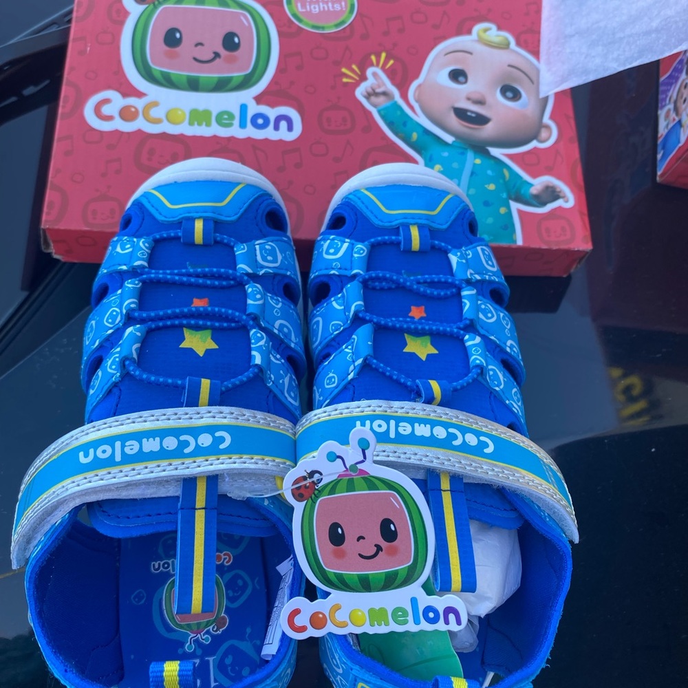 Cocomelon  light up shoe